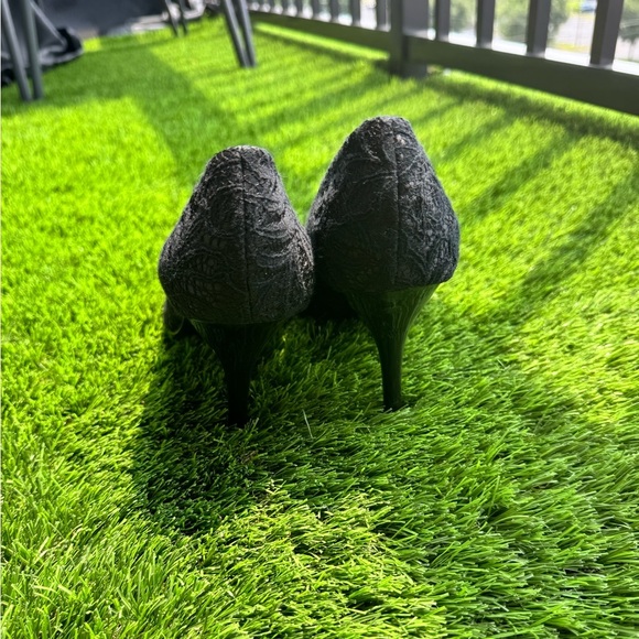 NWOT Nine West Black Lace Pointy Toe Heels - Picture 8 of 8